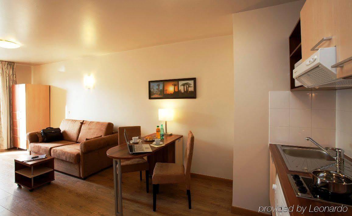 Villa Val Senart 1Ere Avenue Quincy-sous-Sénart Rum bild